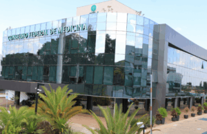 CFM diz no Senado que não aprova tratamento precoce contra covid-19 Vice-presidente disse que entidade está sempre reavaliando condutas. (Foto: Nathalia S. Conde/Wikimedia Commons)