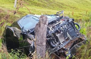 Proprietário do Supermercado São Francisco sofre acidente na estrada Veículo capotou na altura do km 8 da SP-287. (Foto: Minuto do Amorim)
