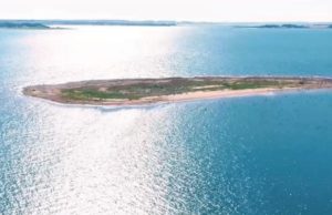 Queda no nível do reservatório de Jurumirim revela ilha no meio da represa Atualmente, o nível do reservatório em Avaré está em 21% da capacidade. (Foto: Divulgação/Rede Brasil do Pacto Global)