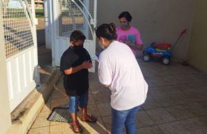 Serviço de convivência e fortalecimento de vínculos retoma atividades presenciais em Taquarituba Recepção das crianças no SCFV Aleixos. (Foto: Divulgação/Prefeitura de Taquarituba)