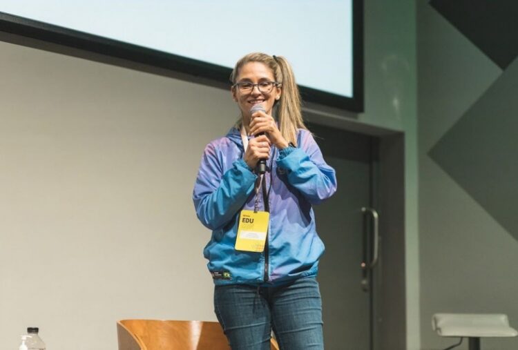 Professora de Fartura participa de evento do  em São Paulo