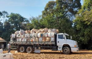 Coopera Fartura contabiliza 380 toneladas de materiais recicláveis separados em 2022 Caminhão com material reciclável. (Foto: Divulgação/Prefeitura de Fartura)