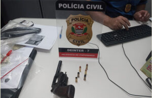 Polícia Civil prende acusado de ser integrante de ‘Tribunal do Crime’ em Itaporanga Arma apreendida em Itaporanga. (Foto: Divulgação via Itaponews)