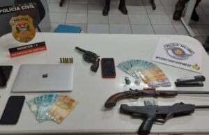 Operação policial em Fartura resulta em apreensão de armamento e prisões Apreensões realizadas em Fartura. (Foto: Divulgação)