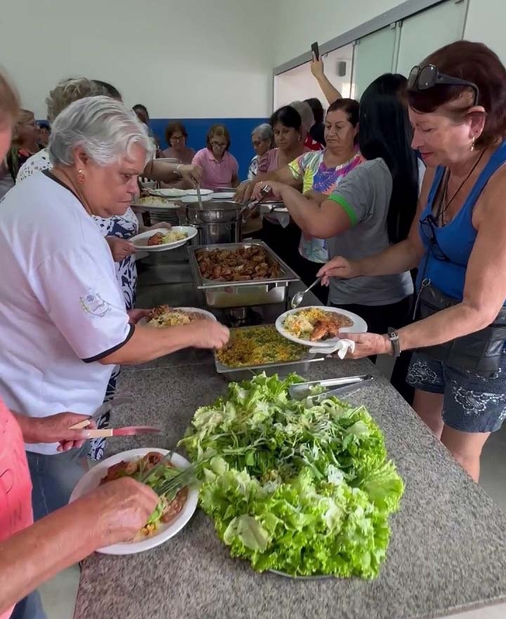O evento contou com um almoço para os participantes. (Foto: Divulgação/Prefeitura de Fartura)
