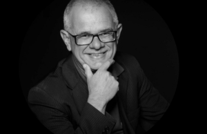 Região se despede do jornalista Guma Castellucci, que não resiste ao câncer Guma Gastellucci tinha 62 anos de idade. (Foto: Reprodução)