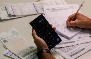 Novo imposto incidirá sobre compras em sites estrangeiros Cobrança está prevista na reforma tributária. (Foto: Joésdon Alves/Agência Brasil)