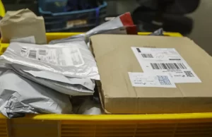 Correios alertam sobre golpe cobrando taxa para retirar encomenda Comprador deve entrar no site e conferir rastreamento do produto. (Foto: Joédson Alves/Agência Brasil)