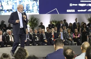 Lula diz que não faltará crédito para a construção civil Presidente quer ampliação de programa residencial para classe média. (Foto: Marcelo Camargo/Agência Brasil)