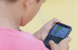 Senado aprova projeto para restringir o uso de celular em escolas Texto vai à sanção presidencial e deve valer para o próximo ano. (Foto: Isac Nobrega/PR)