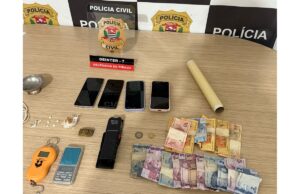 Três pessoas são presas em flagrante por tráfico de drogas em Piraju Apreensão em Piraju. (Foto: Divulgação)