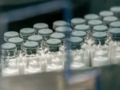 Governo Federal anuncia vacina 100% nacional contra a dengue em 2026 O acordo assinado no Palácio do Planalto prevê, ainda, a produção da vacina contra o Vírus Sincicial Respiratório e a incorporação dela ao SUS. (Foto: José Cruz/Agência Brasil)