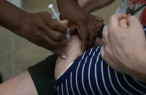 Gripe: casos de síndrome respiratória em idosos e crianças continuam em alta Informação está no Boletim InfoGripe, divulgado pela Fiocruz. (Foto: Valter Campanato/Agência Brasil)