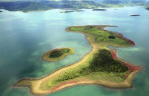 CBH Paranapanema prorroga inscrições para processo que elegerá seus membros até 2029 Rio Paranapanema, entre os estados de SP e PR. (Foto: Raylton Alves/Banco de Imagens ANA)