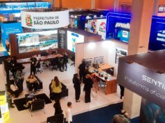 Com recorde de prefeitos, Congresso de Municípios destaca união e troca de experiências Entre os temas debatidos, estavam as PECs que tratam da redistribuição de recursos e do fortalecimento da arrecadação municipal. (Foto: Divulgação)