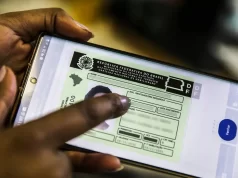 Contran aprova resolução que retira exigência de autoescola para CNH Custo para tirar o documento poderá cair em 80%. (Foto: Marcelo Casal Jr/Agência Brasil)