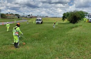 Concessionária Via Raposo inicia operação e mobiliza força-tarefa em conservação Concessionária divulgou ações do início da gestão dos trechos da Raposo Tavares (SP-270). (Foto: Divulgação/Via Raposo)