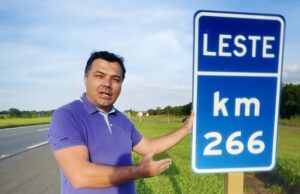 Prefeito de Cerqueira César anuncia via de ligação com a Rodovia Castello Branco Diego Cinto (MDB) destacou a importância da iniciativa para o desenvolvimento do município. (Foto: Reprodução)