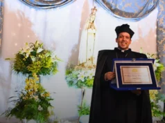 Câmara de Fartura entrega Título de Cidadão Farturense ao Padre Carlos Garcia Padre Carlos está se despedindo de Fartura. Ele irá para São José do Norte (RS). (Foto: Divulgação/Câmara de Fartura)
